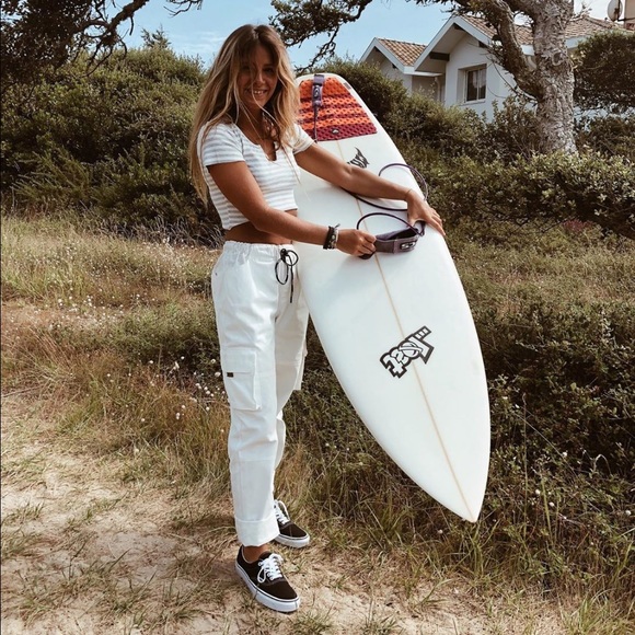 SUMMER TREND ALERT MYSTERY BOX - Picture 2 of 16